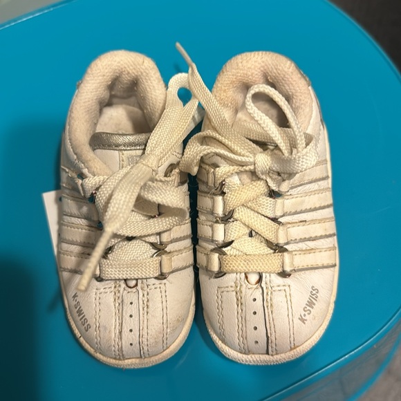 Baby K-Swiss sneakers tiny .. 2 US , 17 Eur , 1.5 UK great condition - Picture 2 of 15